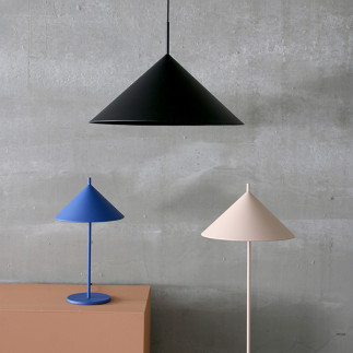 Triangle metal table lamp, Cobalt Colors, Size M, HK Living